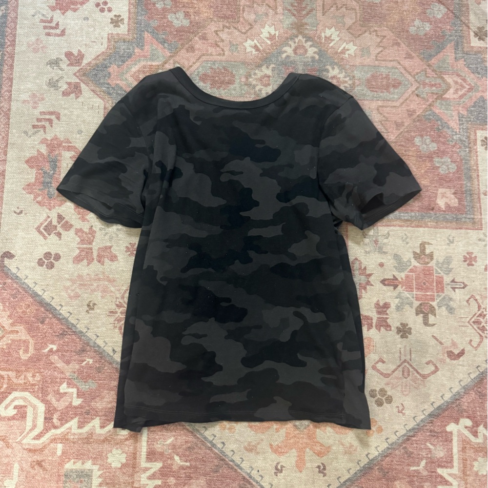 Old Navy Camo Black T-Shirt